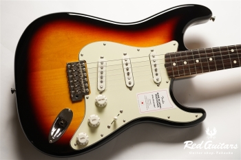MADE IN JAPAN Traditional II 60s Stratocaster - 3Tone Sunburst
